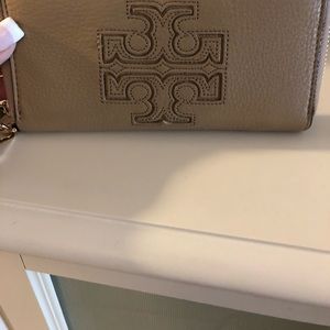 Brand New Used Once! Tory Burch Phone Wristlet!